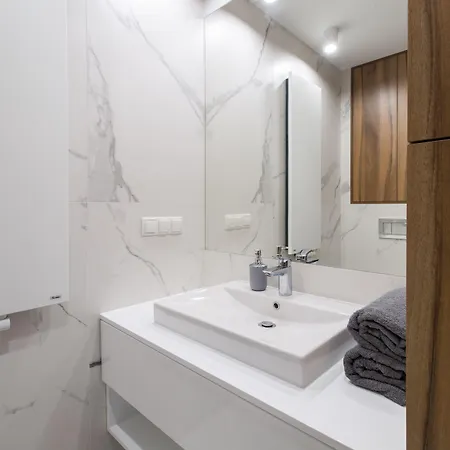 Homewell Dominikanska * Познань