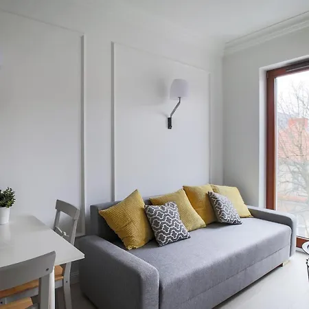 Homewell Dominikanska Апартаменти *