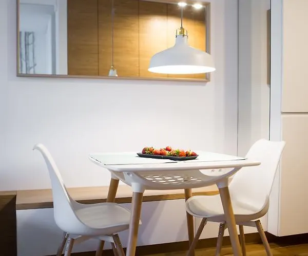 Homewell Dominikanska 포즈난