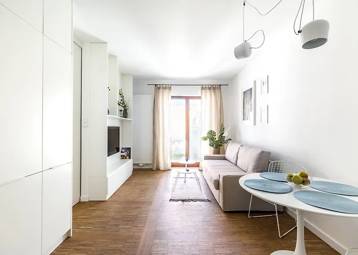 아파트 Homewell Dominikanska