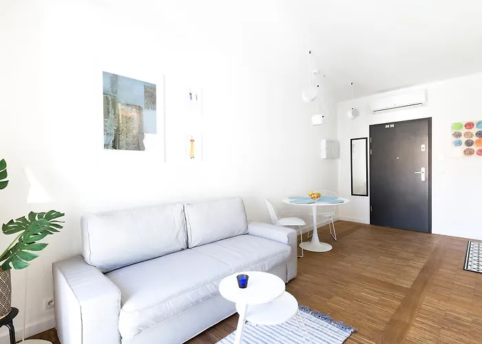 Homewell Dominikanska 아파트